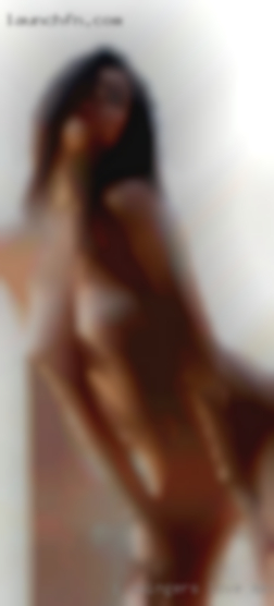 I swingers LOVE sexy and curvy ladies near Encino Texas.