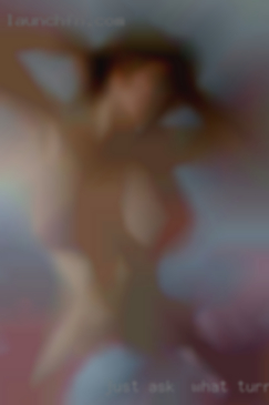 Just ask :) what turns me on Piss housewives horny play in Fort Wayne.